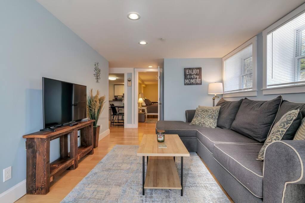 2Br Apt W/ 3 Min Walk To Downtown Swh - Low Tide Southwest Harbor Esterno foto
